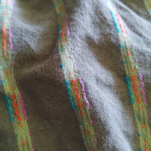 (LAST CALL) Roxy shorts - Picture 2 of 4